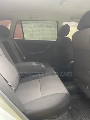 Toyota Corolla Fielder 2002 Silver