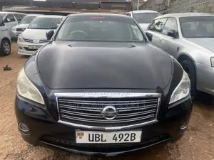Nissan Fuga 2014 Black