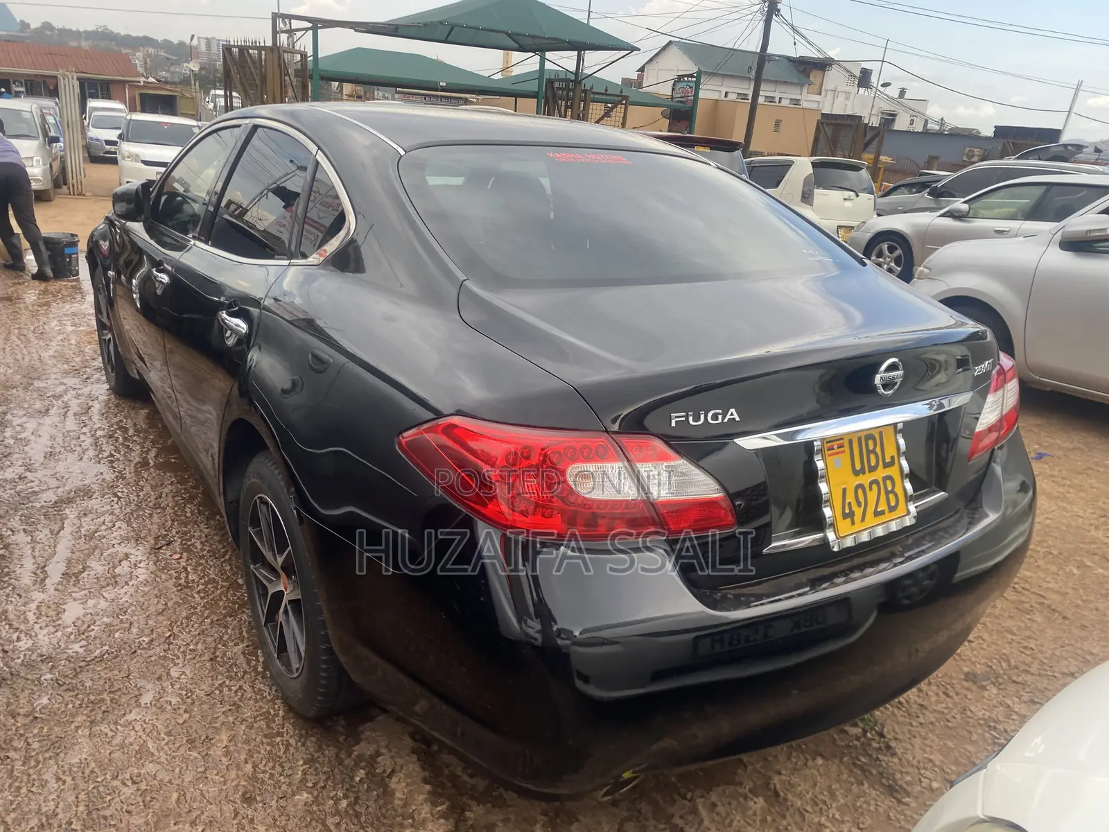 Nissan Fuga 2014 Black