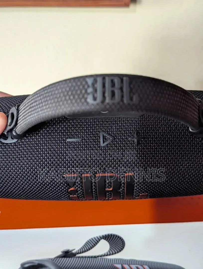 JBL Charge 6