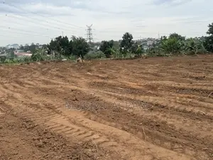 Land in Kawanda 100*50