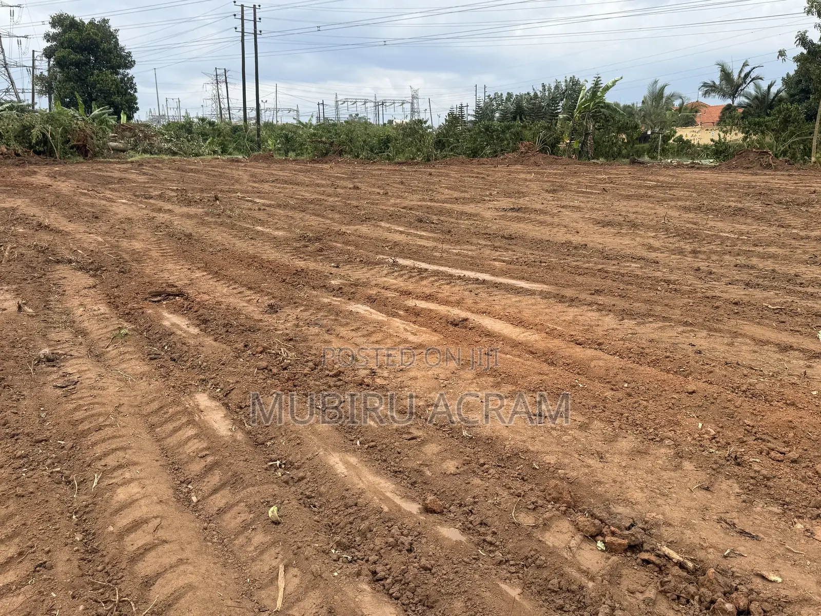 Land in Kawanda 100*50