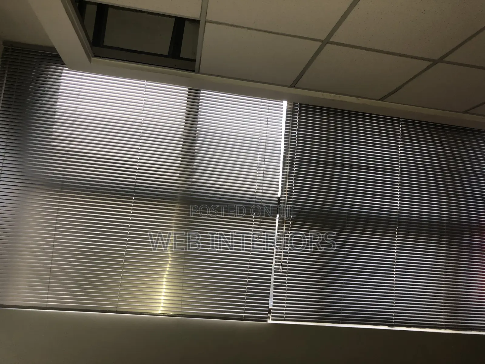 Metallic Window Blinds Per Square Meter