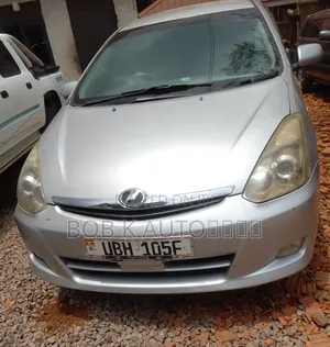 Toyota Wish 2006 Silver