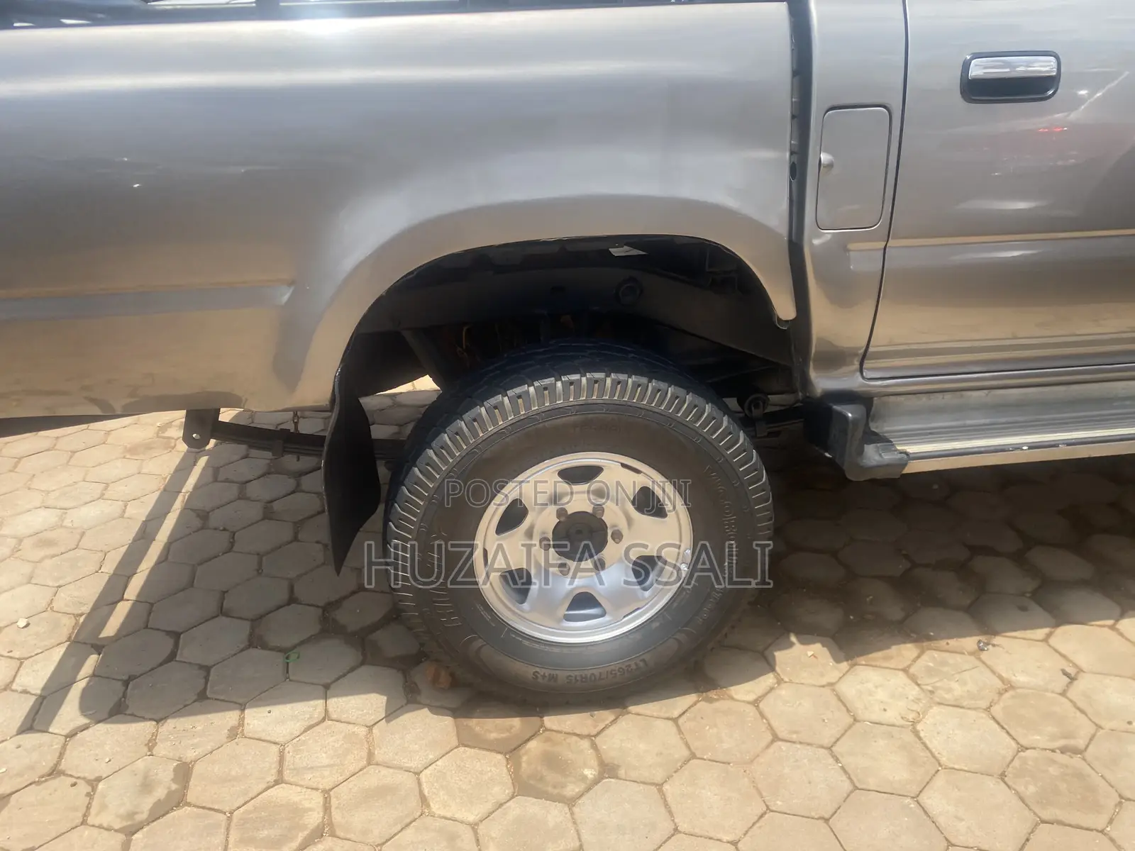 Toyota Hilux 2.5 Cab 2005 Gray