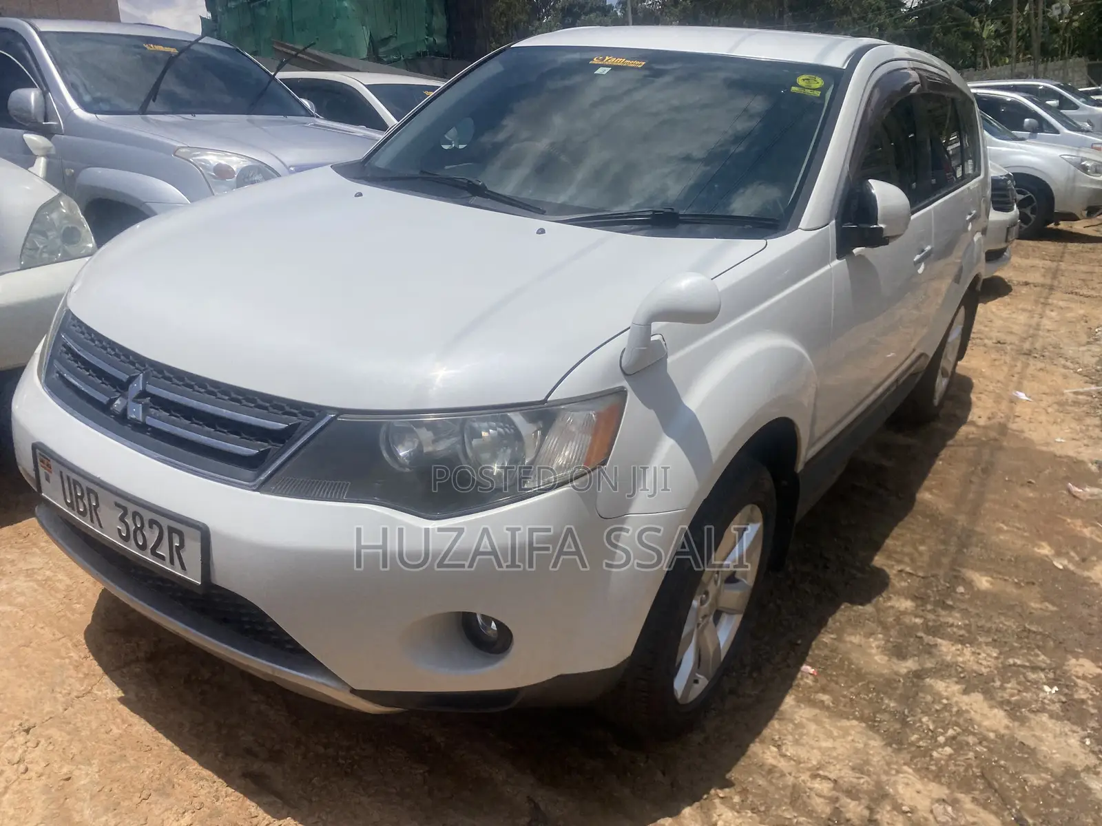 Mitsubishi Outlander 2010 White