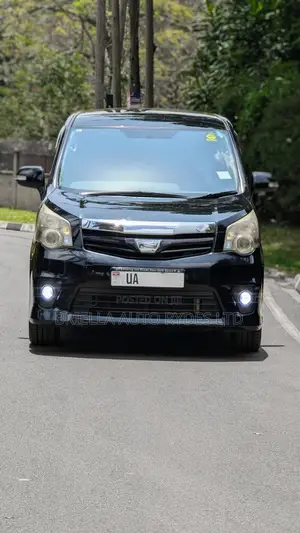 Toyota Noah 2012 Black