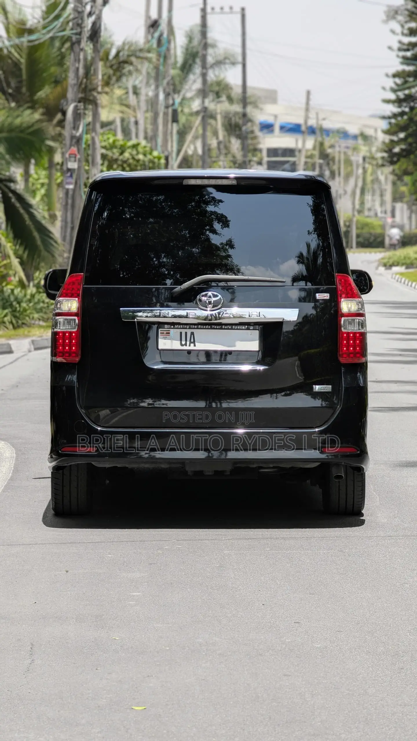 Toyota Noah 2012 Black