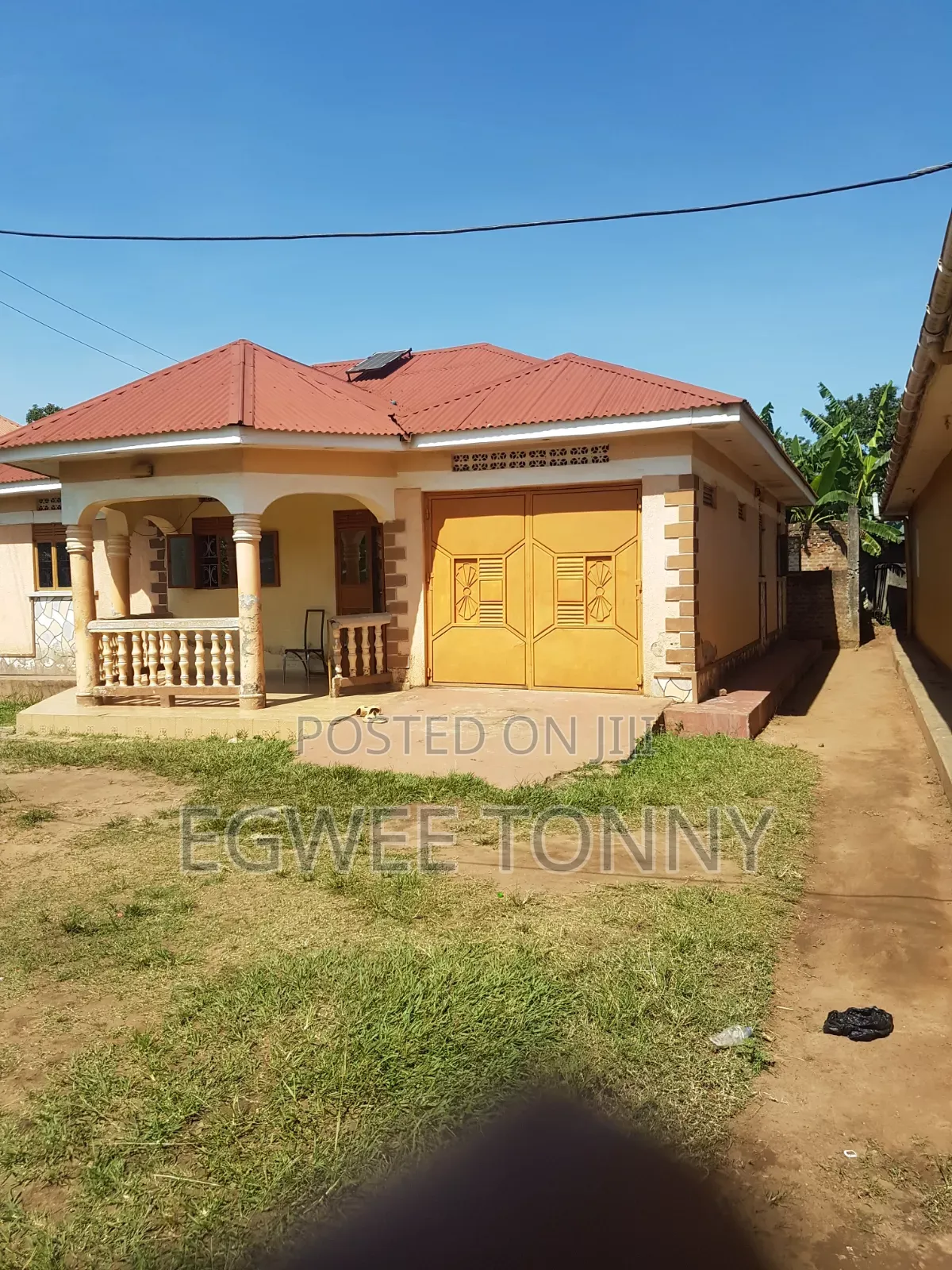 Furnished 5bdrm House in Odoko Mit..., Lira for sale