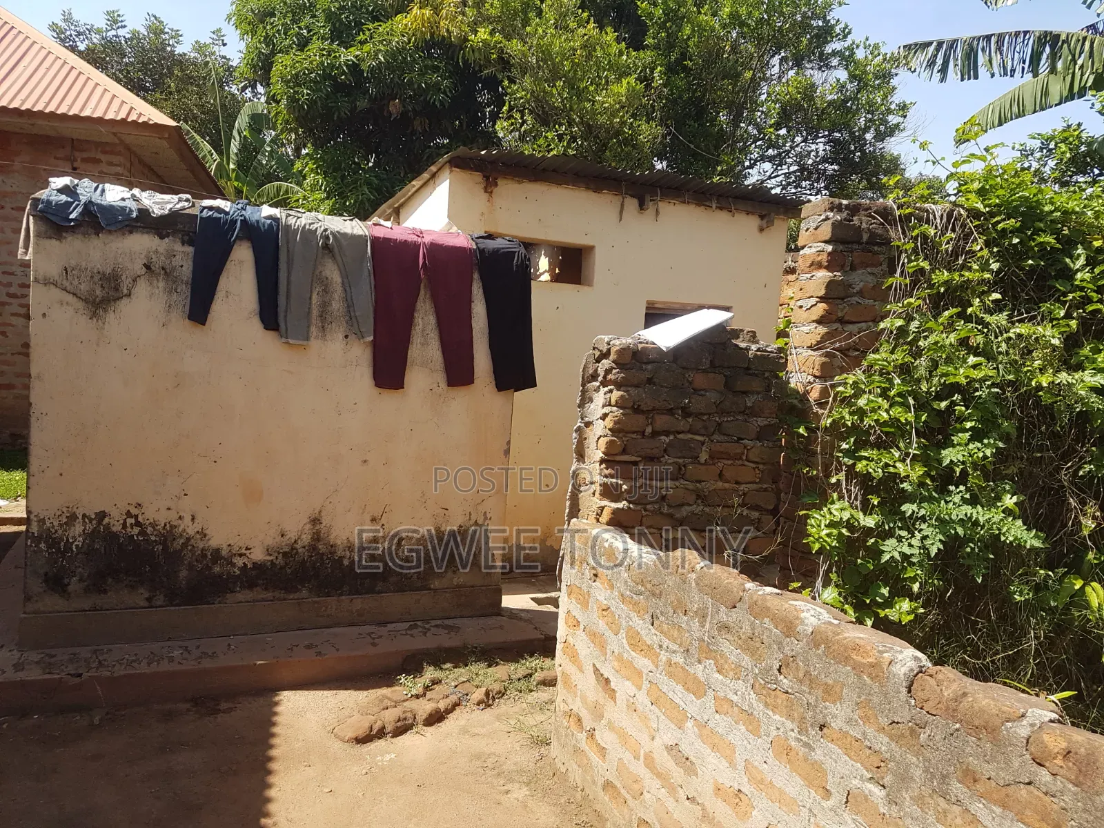 Furnished 5bdrm House in Odoko Mit..., Lira for sale