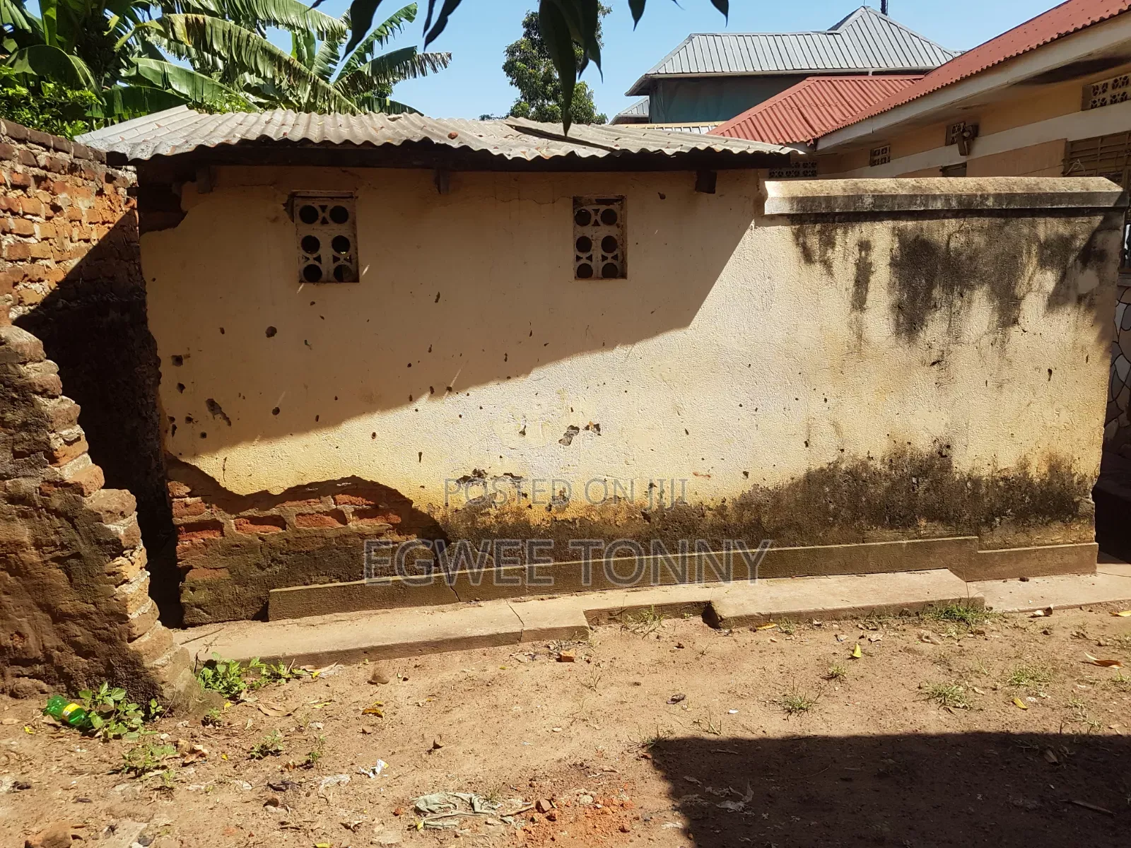 Furnished 5bdrm House in Odoko Mit..., Lira for sale