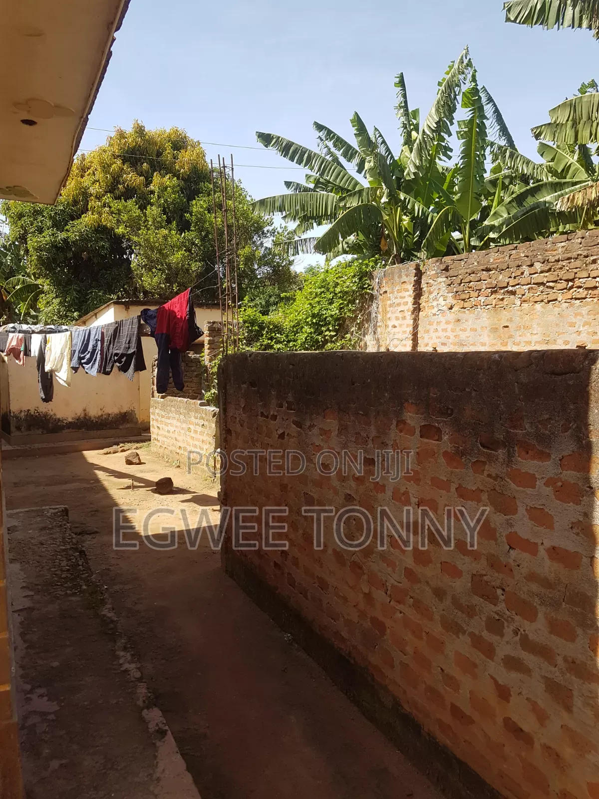 Furnished 5bdrm House in Odoko Mit..., Lira for sale