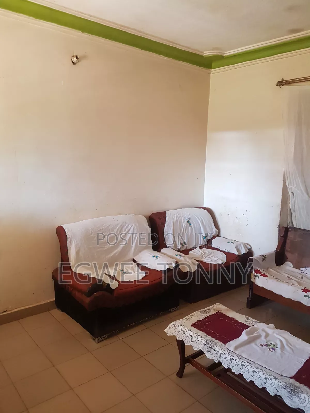 Furnished 5bdrm House in Odoko Mit..., Lira for sale