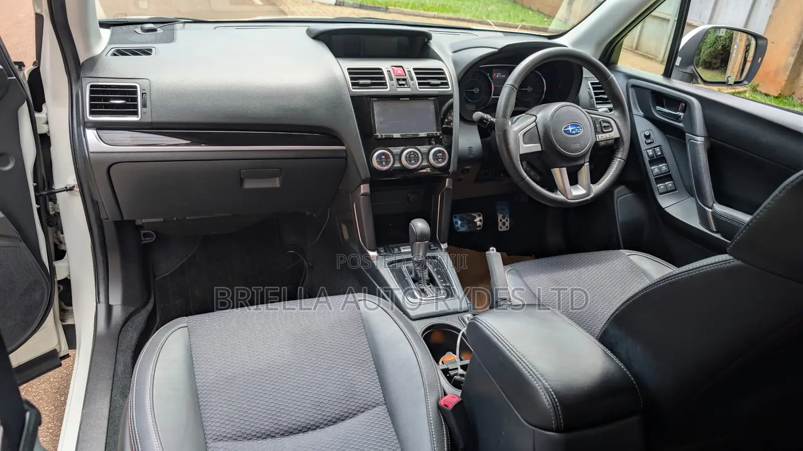 Subaru Forester 2017 Off white