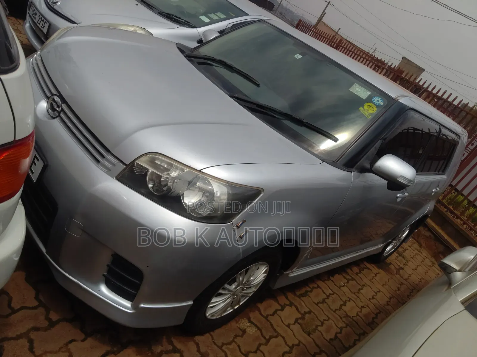 Toyota Corolla Rumion 2010 Silver