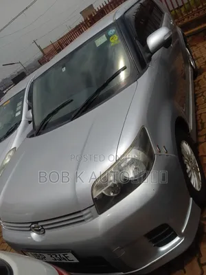 Toyota Corolla Rumion 2010 Silver