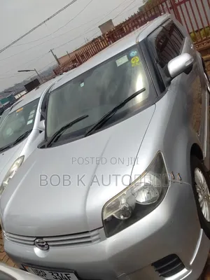 Toyota Corolla Rumion 2010 Silver