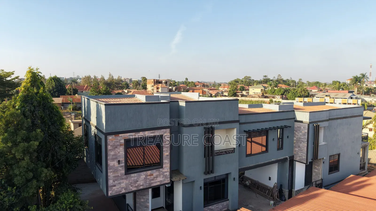 3bdrm Duplex in Nakawa for sale