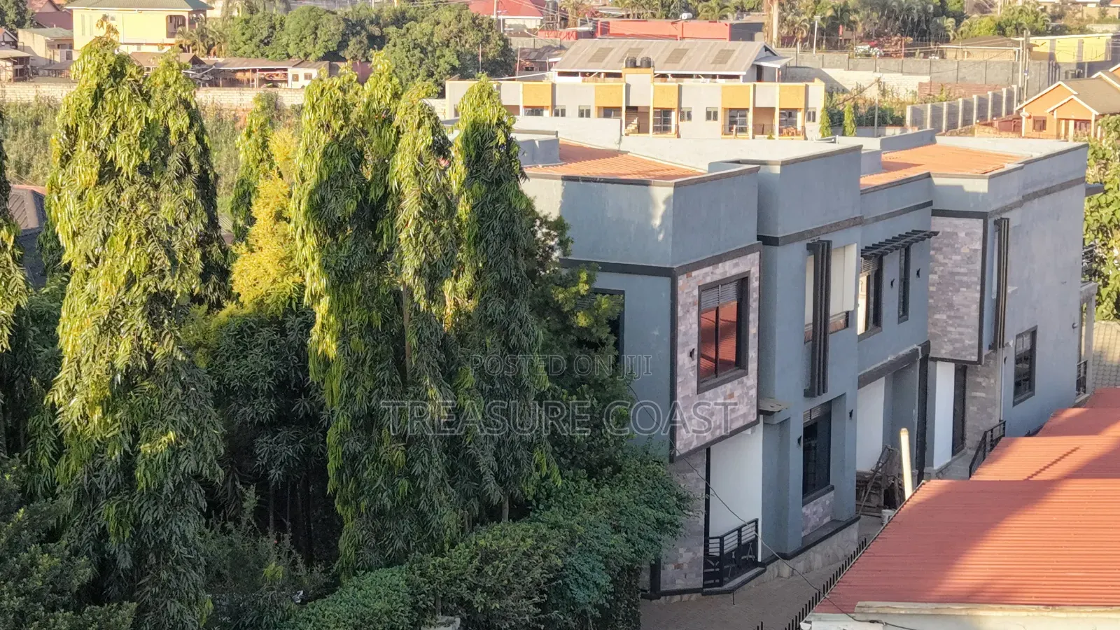 3bdrm Duplex in Nakawa for sale
