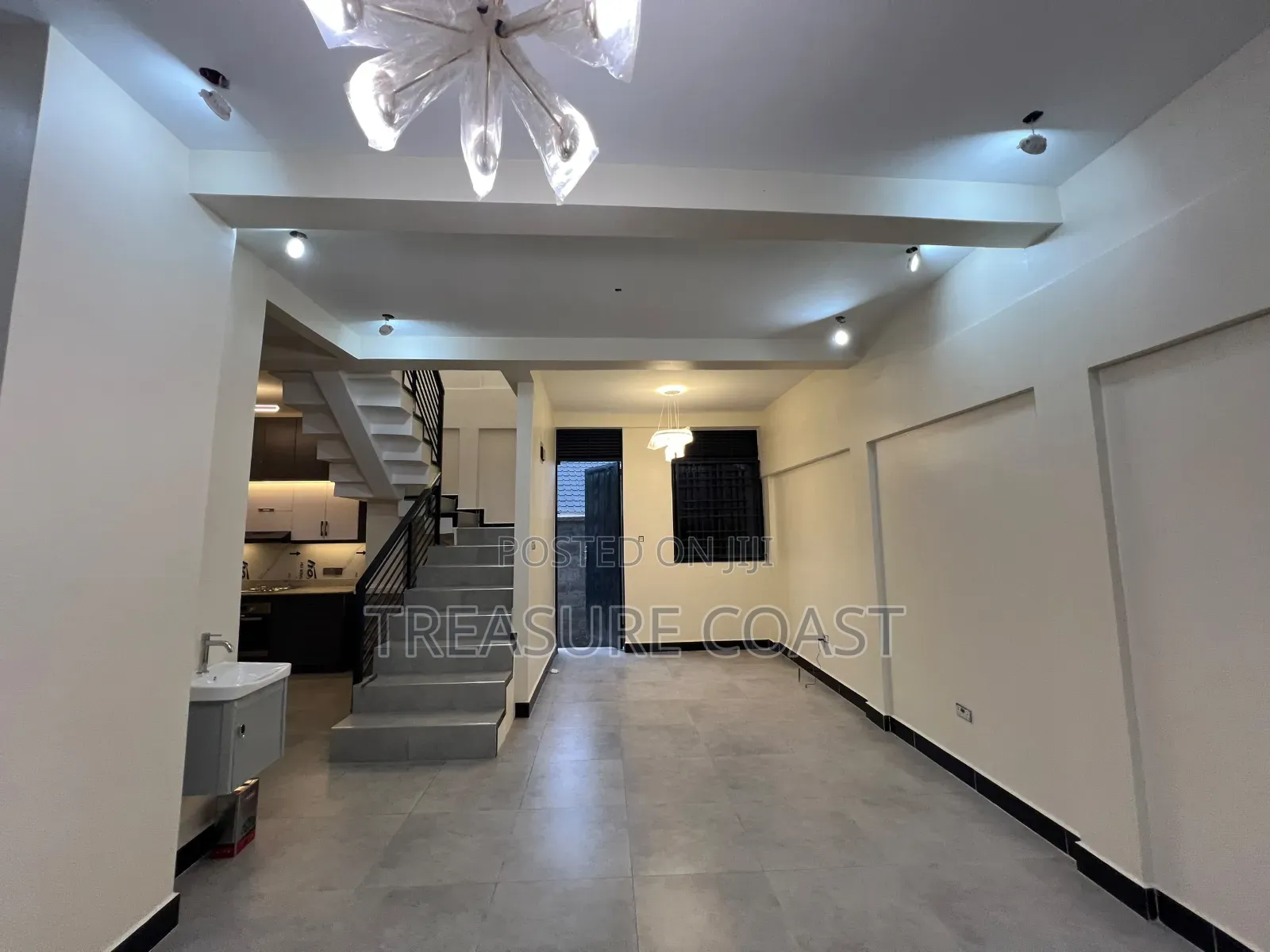 3bdrm Duplex in Nakawa for sale