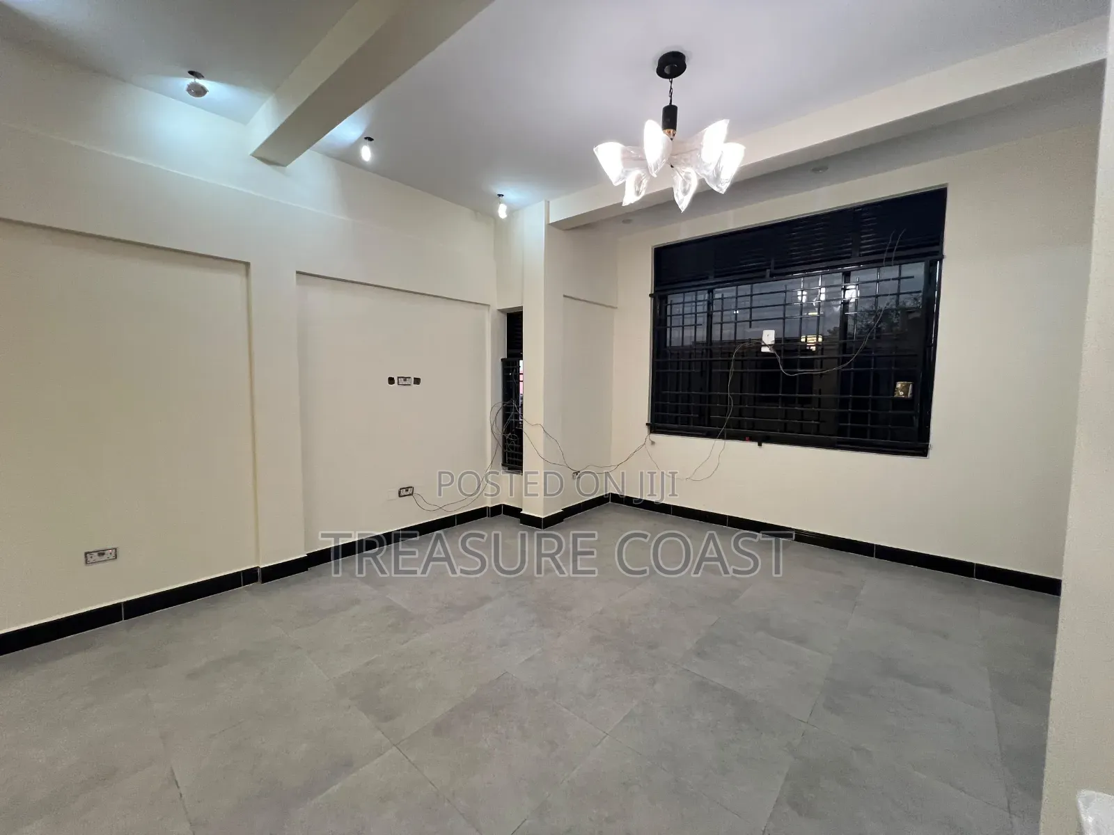 3bdrm Duplex in Nakawa for sale