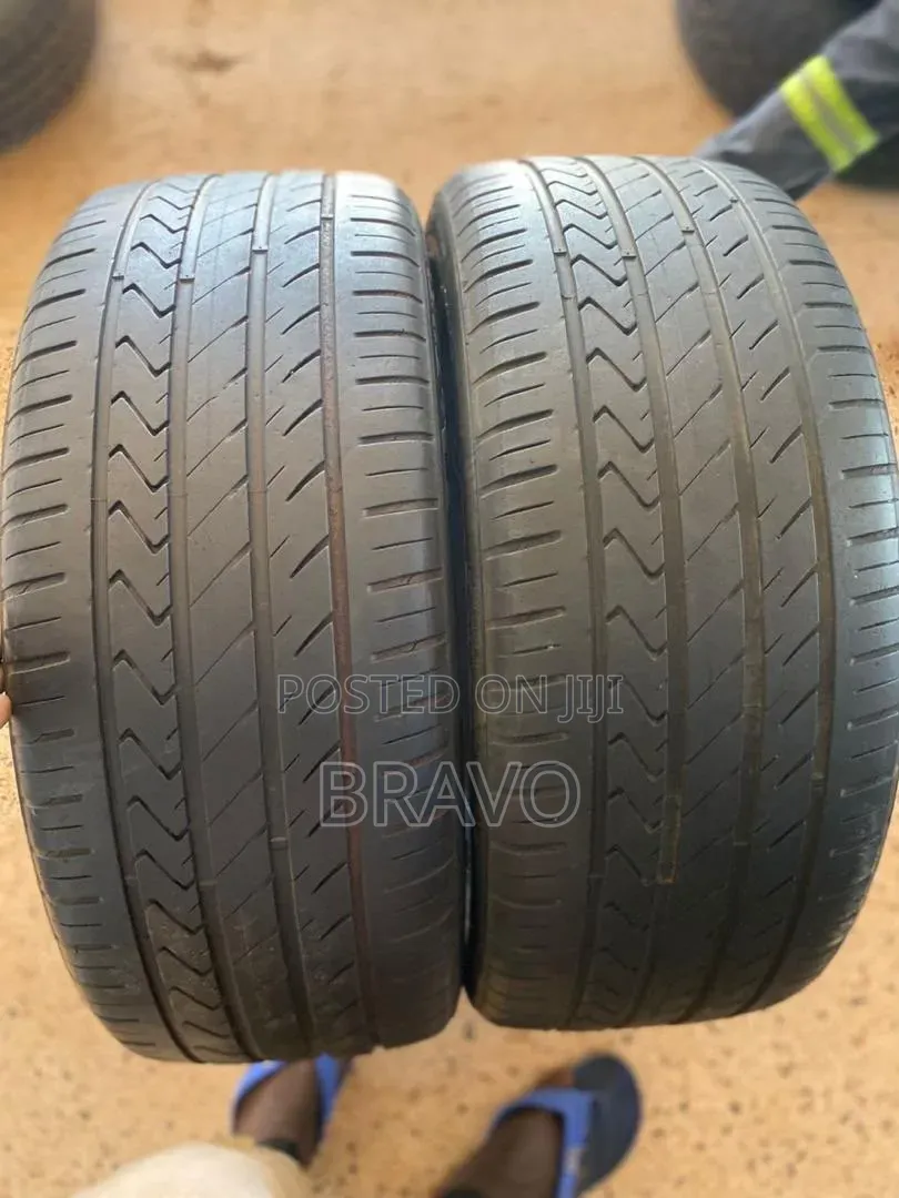 265/40r22 Good Condition Tyres for Range Rover
