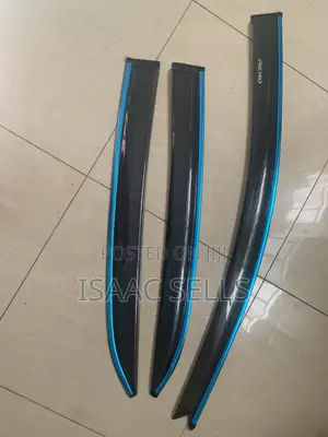 Premio Rain Guard (Visor)