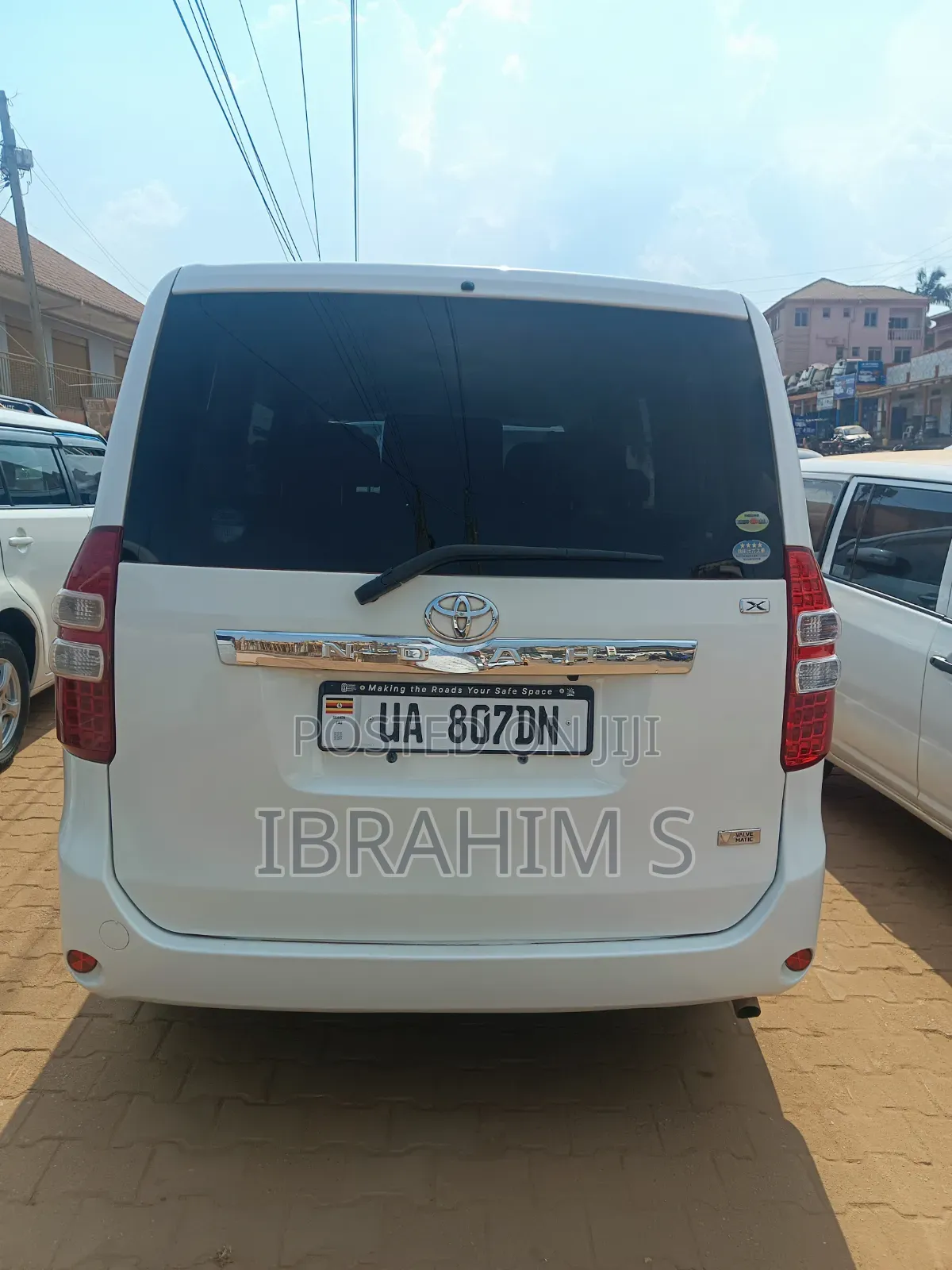 Toyota Noah 2013 White