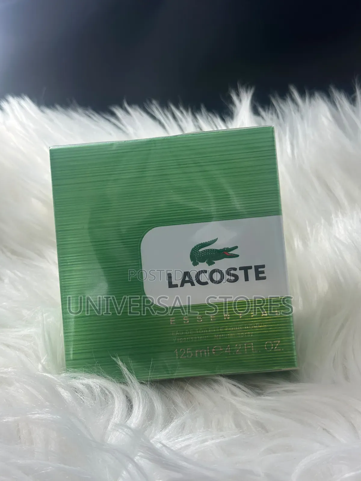 Lacoste Essential