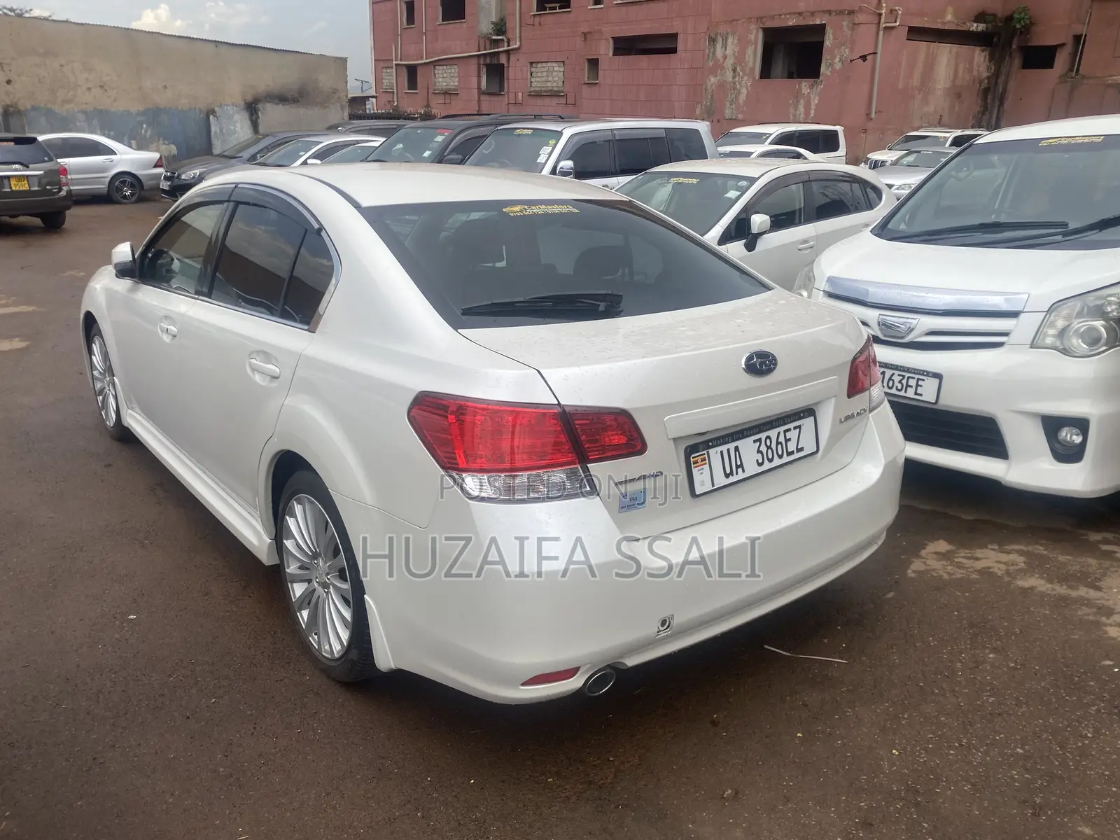 Subaru Legacy 2011 Silver