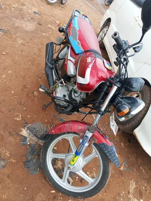 TVS HLX 125 2018 Red