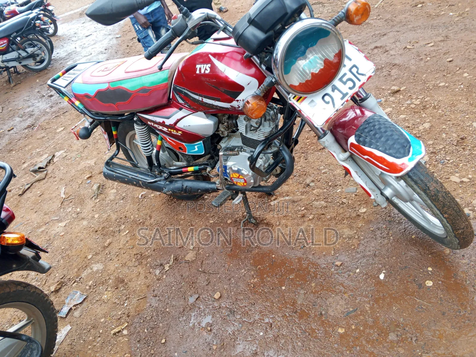 TVS HLX 125 2018 Red