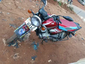 TVS HLX 125 2018 Red