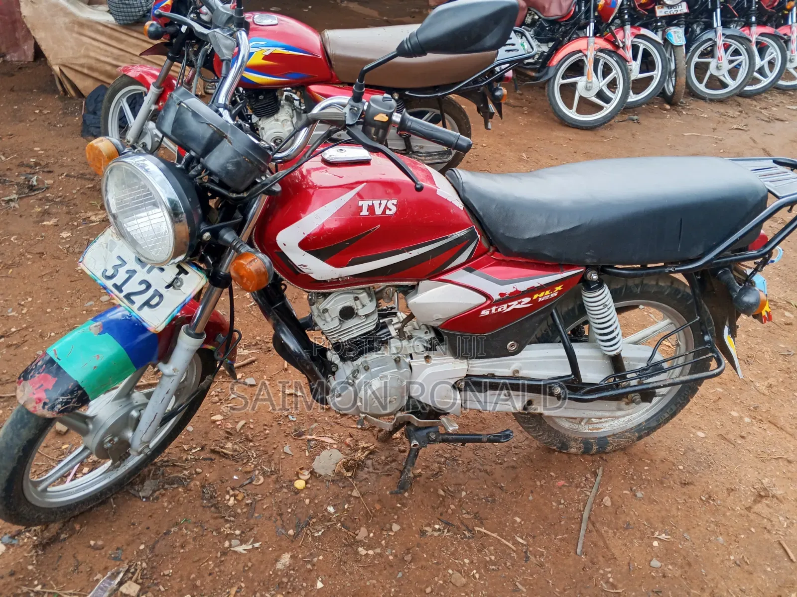 TVS HLX 125 2018 Red