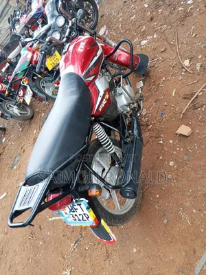 TVS HLX 125 2018 Red
