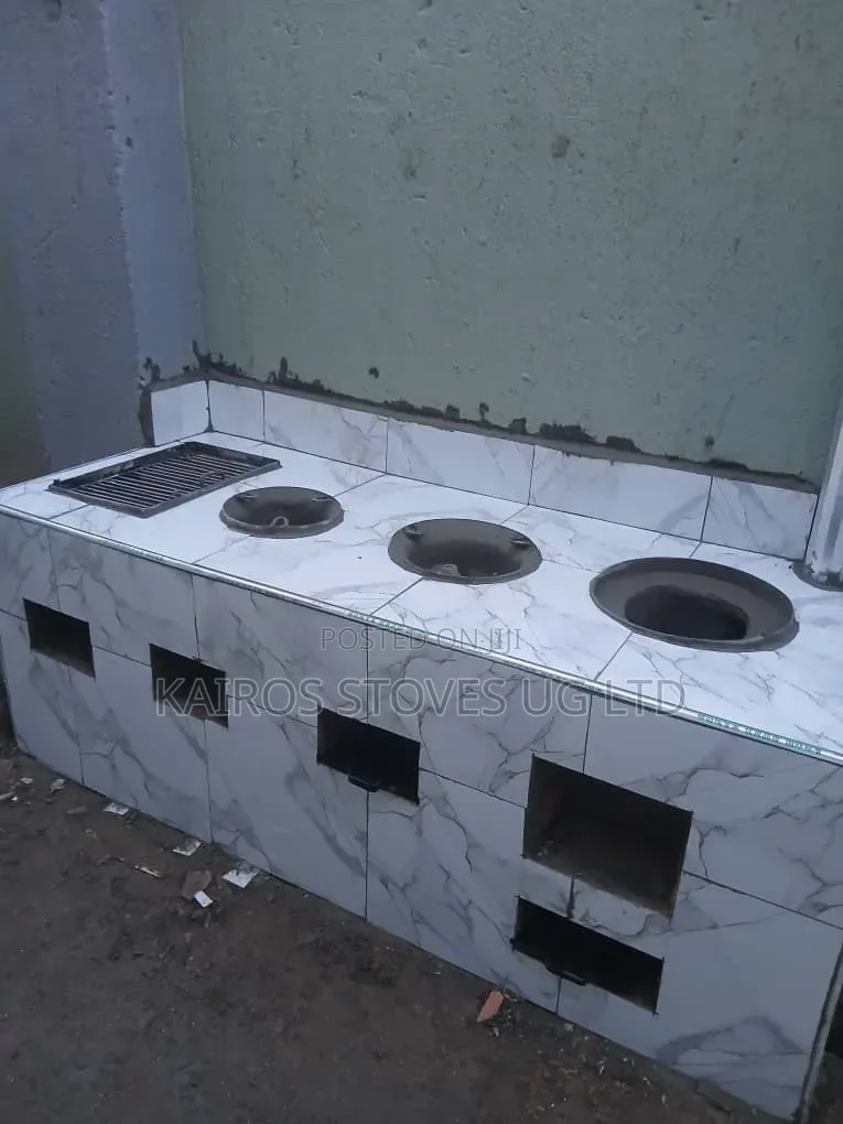 3-Burner Domestic Volcanic Rocks Stoves Powered by Solar System