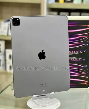New Apple iPad Pro 12.9 (2022) 2 TB Silver