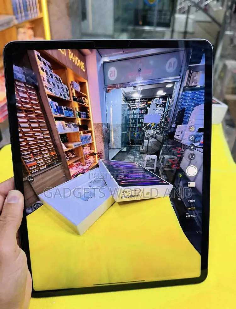 Apple iPad Pro 12.9 (2022) 2 TB Gray
