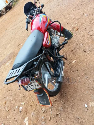 Bajaj CT 125X 2018 Red