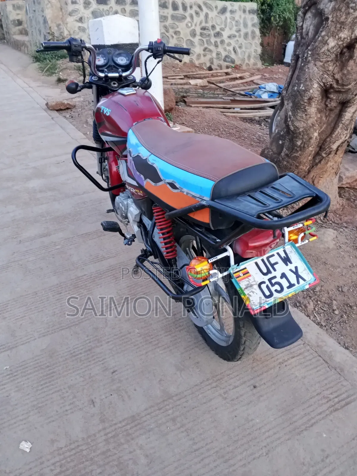 TVS HLX 125 2018 Red