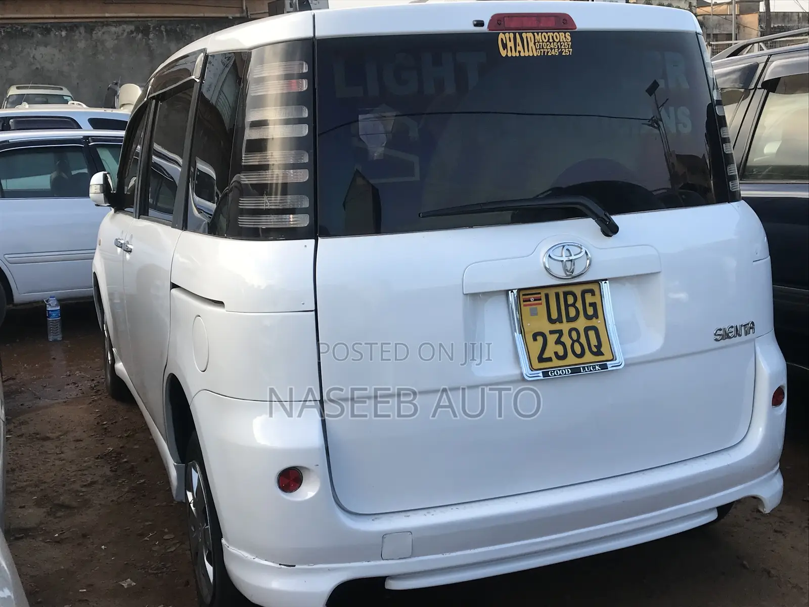 Toyota Sienta 2006 White