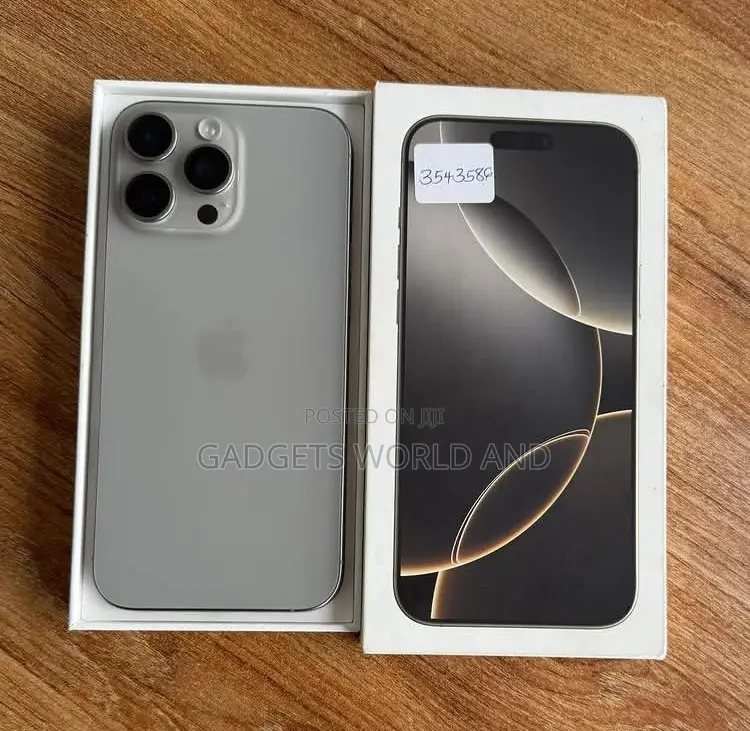 New Apple iPhone 16 Pro Max 512 GB Silver