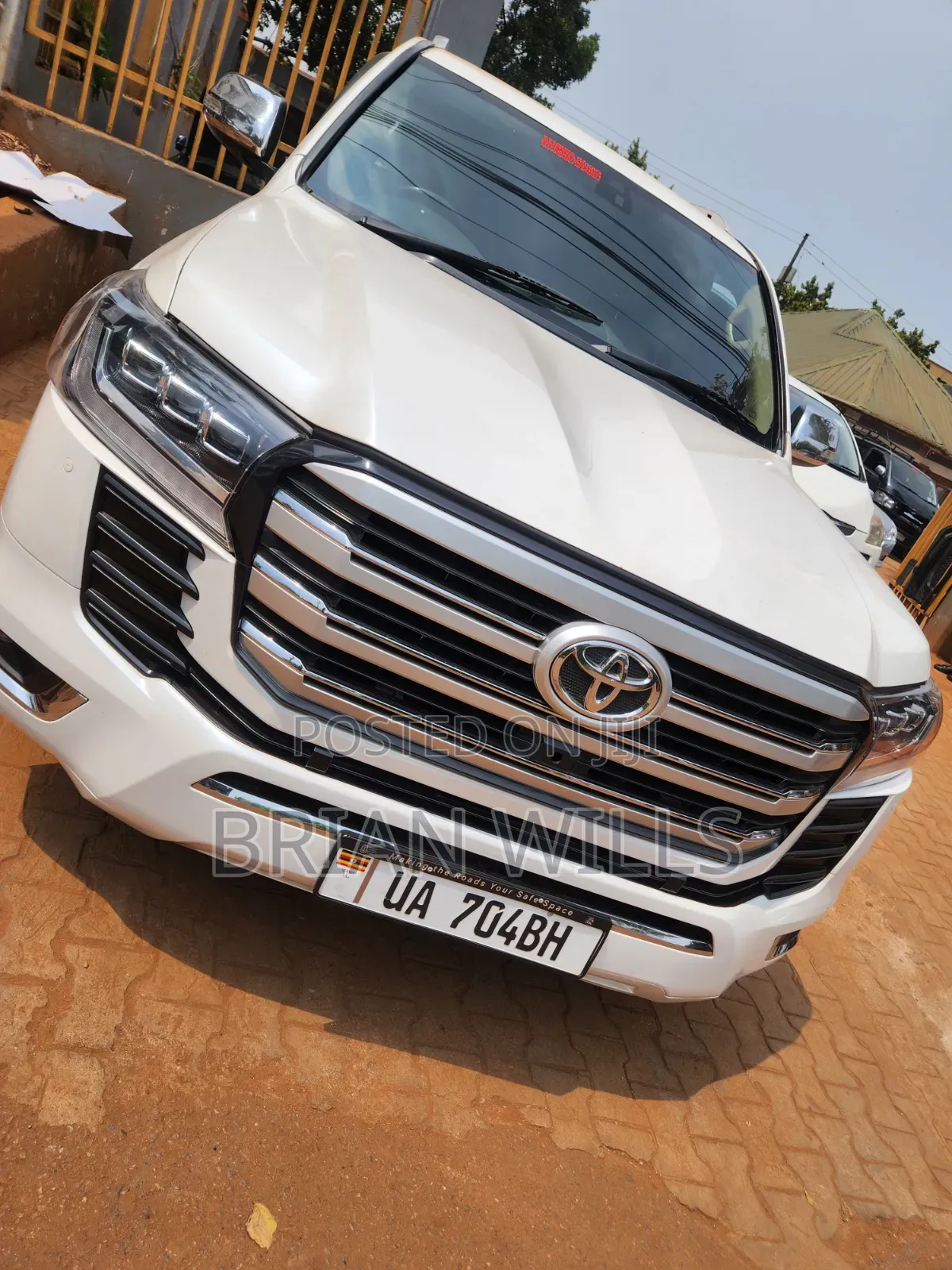 Toyota Land Cruiser 2012 White