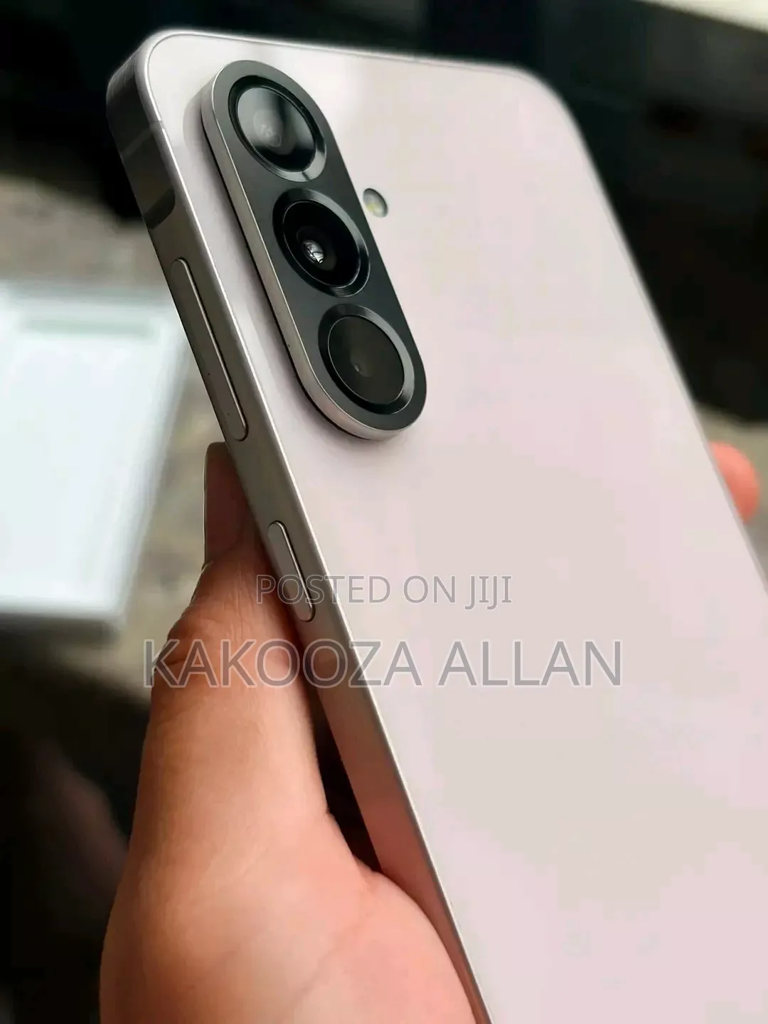 New Samsung Galaxy A56 256 GB Gold