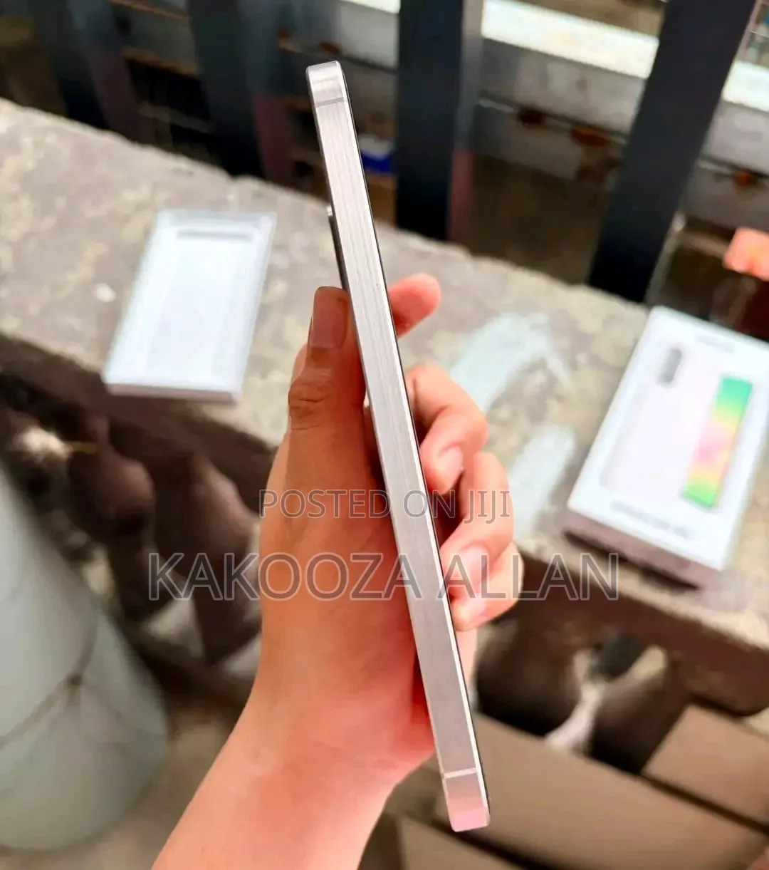 New Samsung Galaxy A56 256 GB Gold