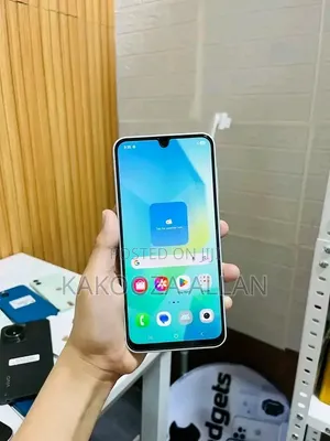 New Samsung Galaxy A16 5G 256 GB Green