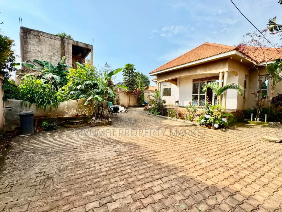 Furnished 3bdrm House in House For Sale At for sale