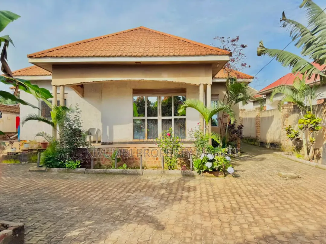 Furnished 3bdrm House in House For Sale At for sale