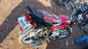 Bajaj CT 125X 2026 Red