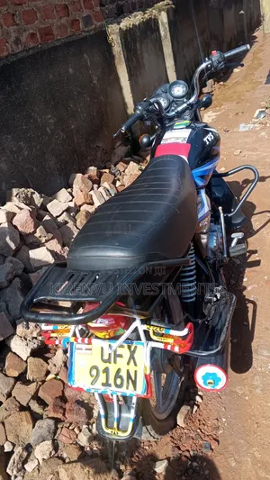 TVS HLX 125 2019 Black